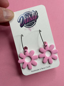 Daisy Dangles Pink