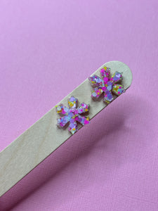 Snowflake studs 2cm multicoloured