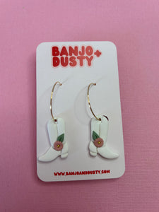 Katie Dangles