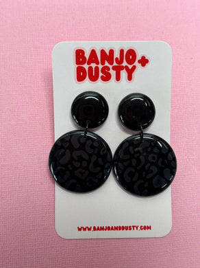 Ashlie Dangles