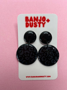 Ashlie Dangles