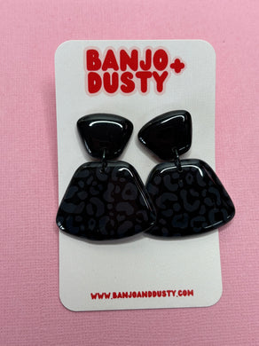Ashlie Dangles