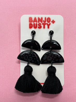 Ashlie Dangles