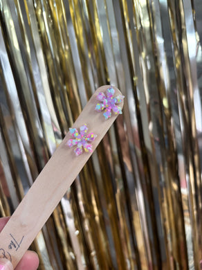 Snowflake studs 1.5cm multicoloured pastels