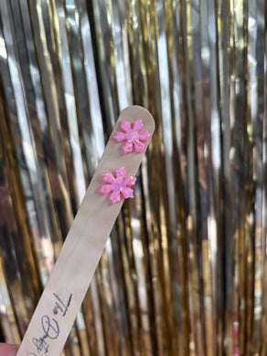Snowflake studs 1.5cm hot pink